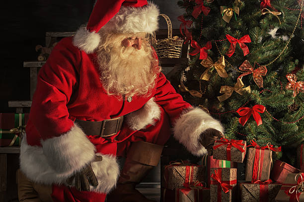 Christmas Eve Walk Through At The Manor House With A Gift From Santa & Marshmallows, Enjoy The Manor With A Few Surprises in Store.