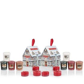 Yankee Candle House Gift set  1 House with 4 votive candles & 3 tea Lights